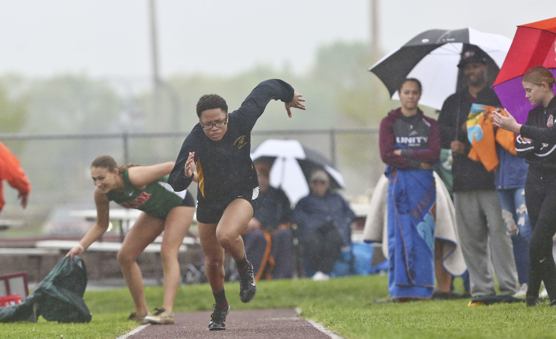Class 2A Tolono Sectional 17 5.09.19.JPG
